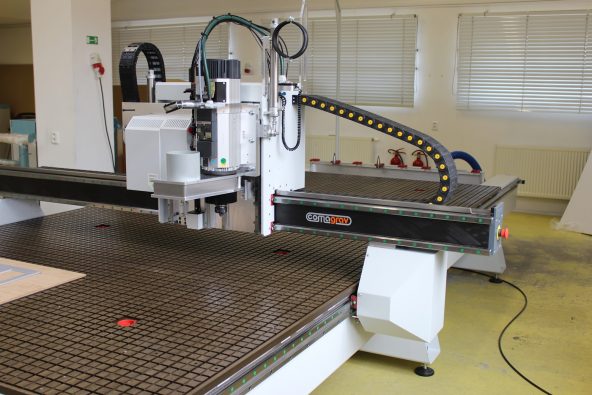 COMAGRAV NOTUS CNC Servo Router - COMAGRAV CNC machines